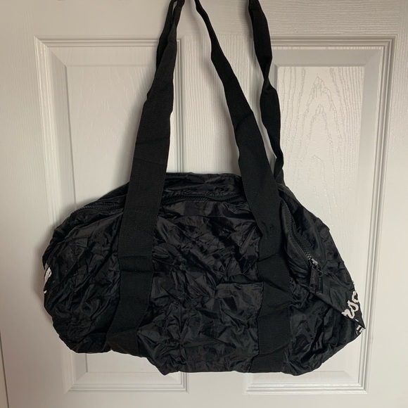 Herschel Black packable duffle bag - Picture 3 of 6